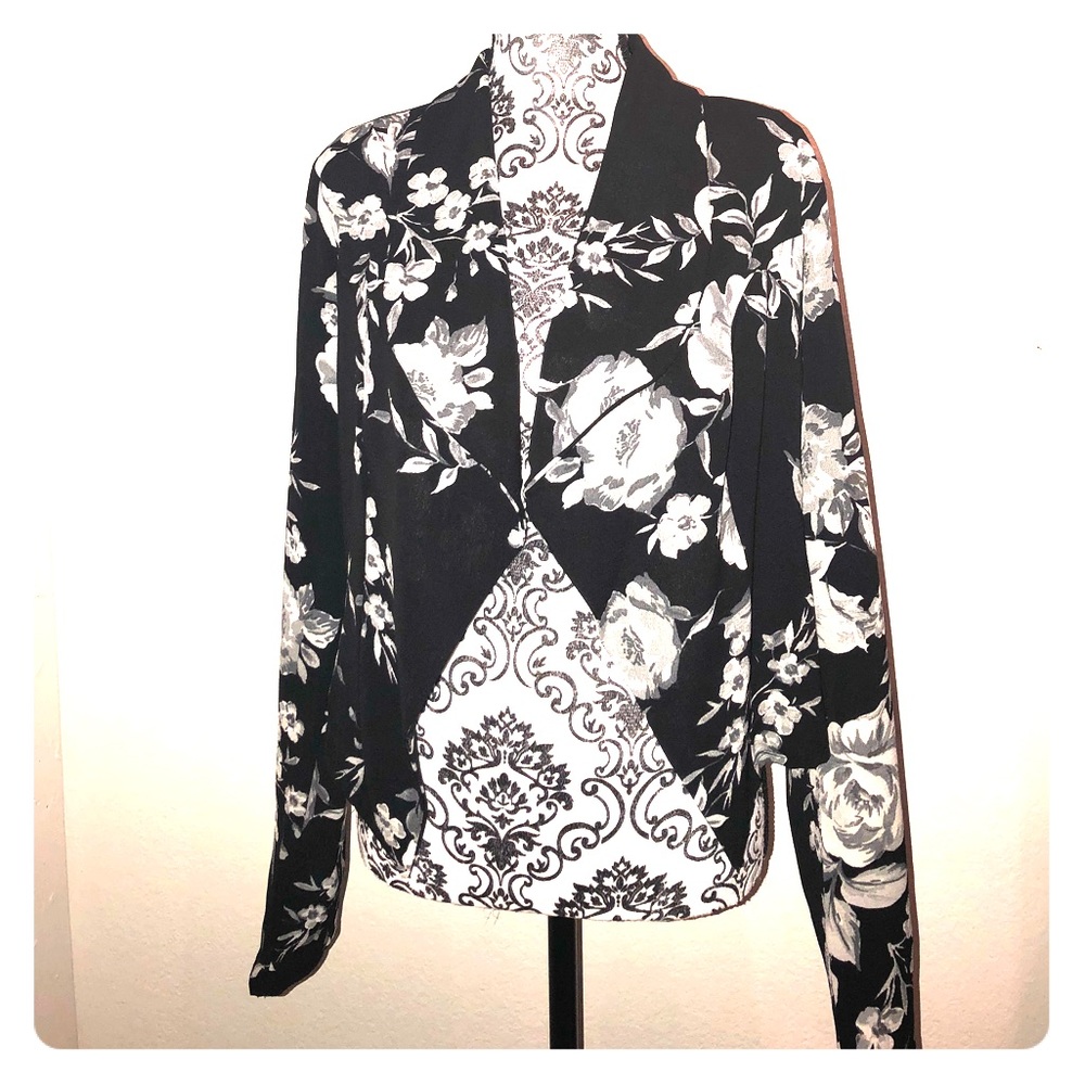 Casual floral blazer
